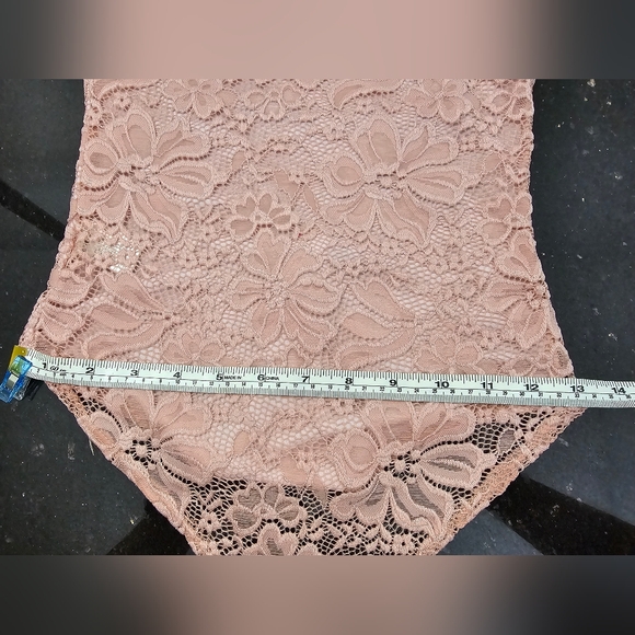 A'GACI Off the shoulder All Over Lace Pink Bodysuit. Size Small - Picture 14 of 14
